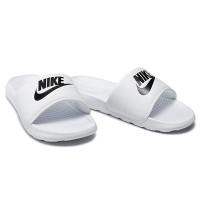 PAPUCE W NIKE VICTORI ONE SLIDE