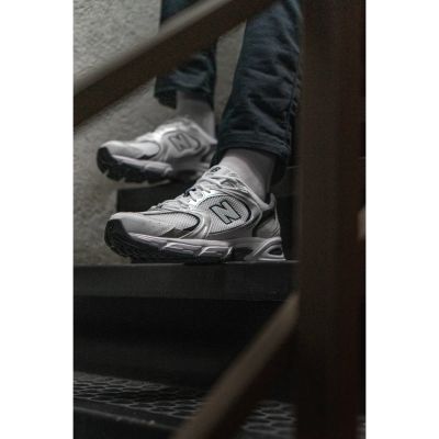 PATIKE NEW BALANCE 530